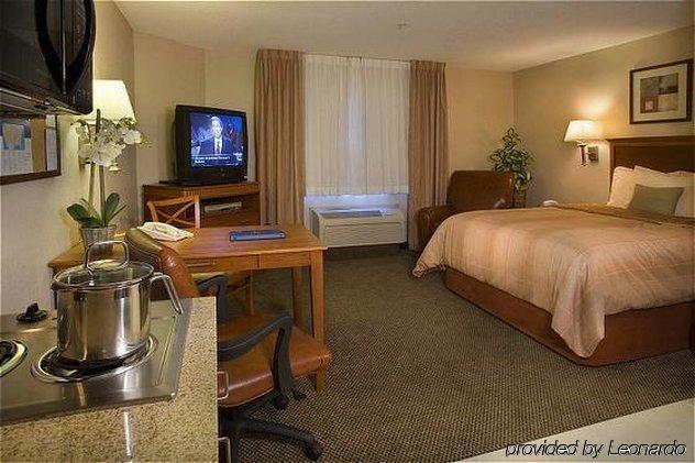 Candlewood Suites Portland Airport By Ihg Δωμάτιο φωτογραφία